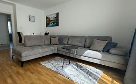 Gemuetliche 2- Zimmer Apartment Nahe Neuen Donau